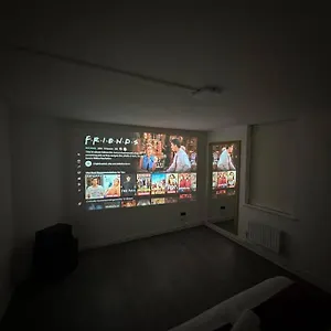https://super-double-bedroom-zone-1.brighton-hotels-england.com